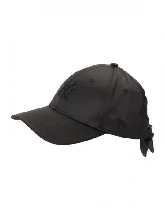 Foto van product NEW ERA Pet 'LEAGUE ESS 9TWENTY NEYYAN' zwart