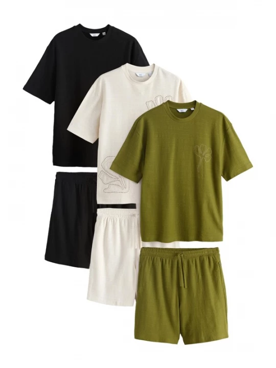 Foto van product Next Joggingpak ecru / olijfgroen / zwart