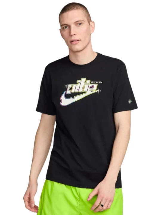 Foto van product NIKE Shirt 'Nike Sportswear' zwart