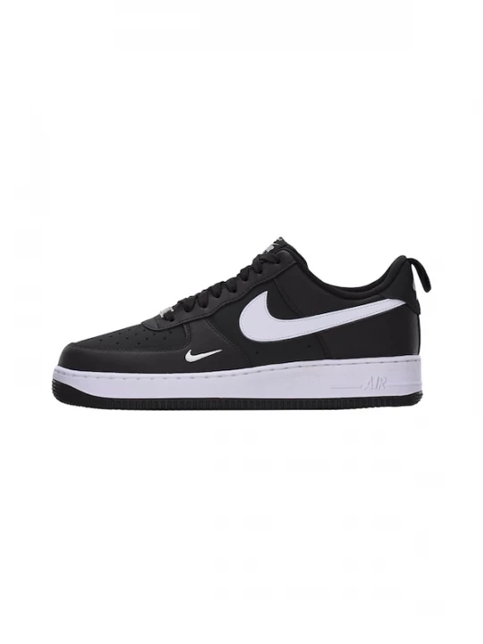 Foto van product Nike Sportswear Sneakers laag 'AIR FORCE 1 '07 TECH ESS' zwart / wit