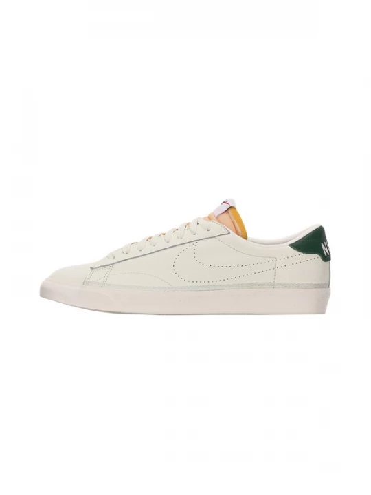 Foto van product Nike Sportswear Sneakers laag 'Tennis Classic' ecru / zwart