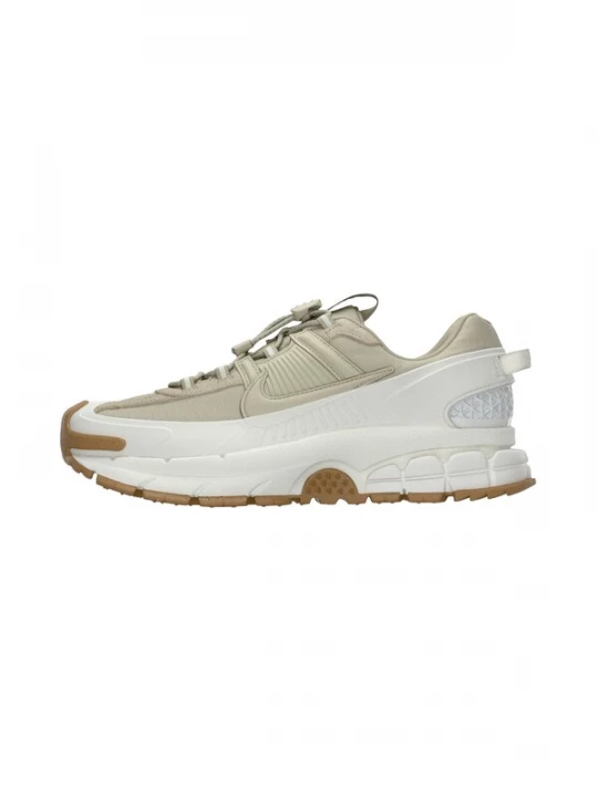 Foto van product Nike Sportswear Sneakers laag 'ZOOM VOMERO ROAM' donkerbeige / wit