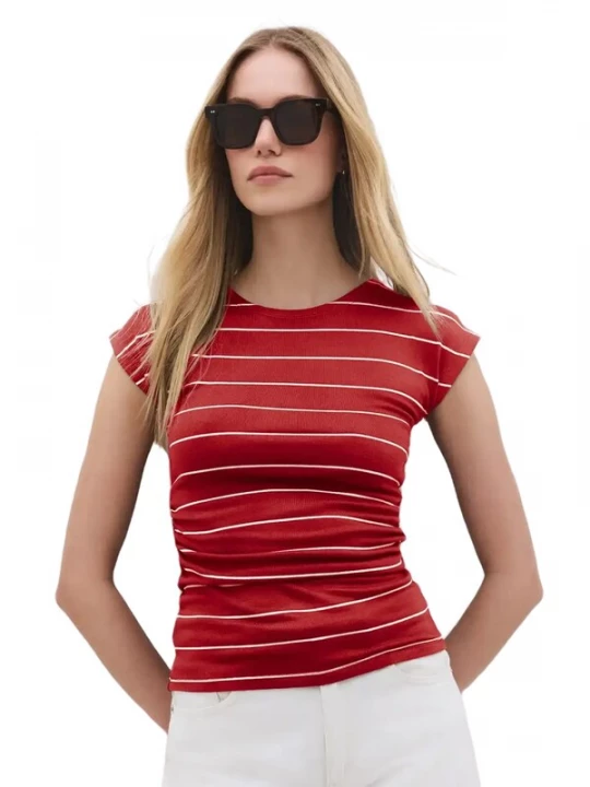 Foto van product No Matter What Shirt rood / wit