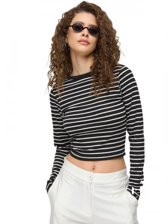 Foto van product No Matter What Shirt zwart / wit