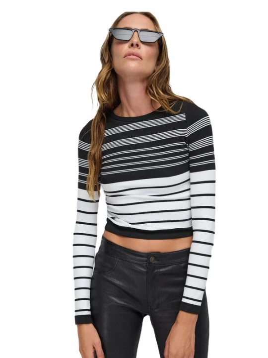 Foto van product No Matter What Shirt zwart / wit