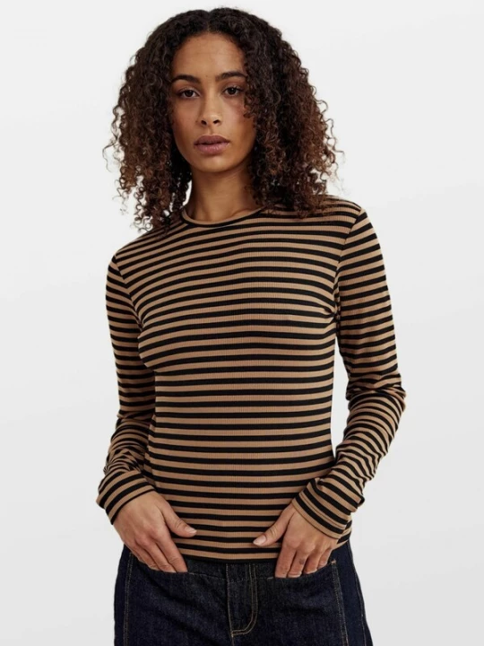 Foto van product Noella Top ' Luana ' sand