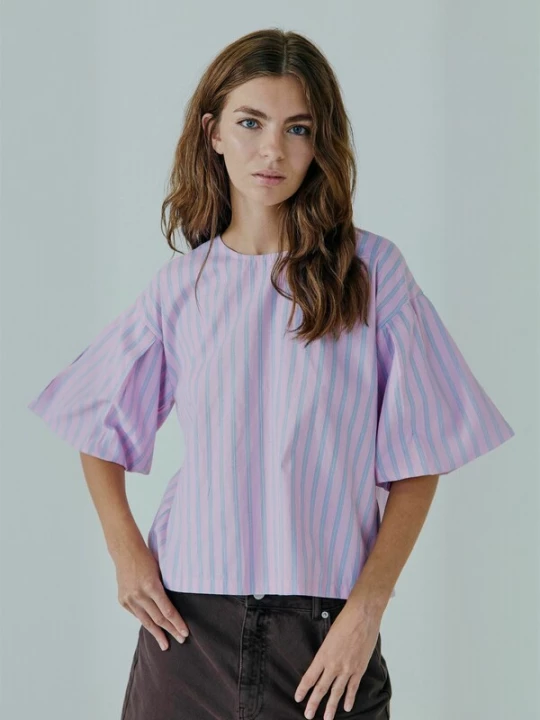 Foto van product NORR Top ' Emely ' blauw