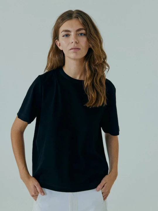Foto van product NORR Top ' Nelly tee ' zwart