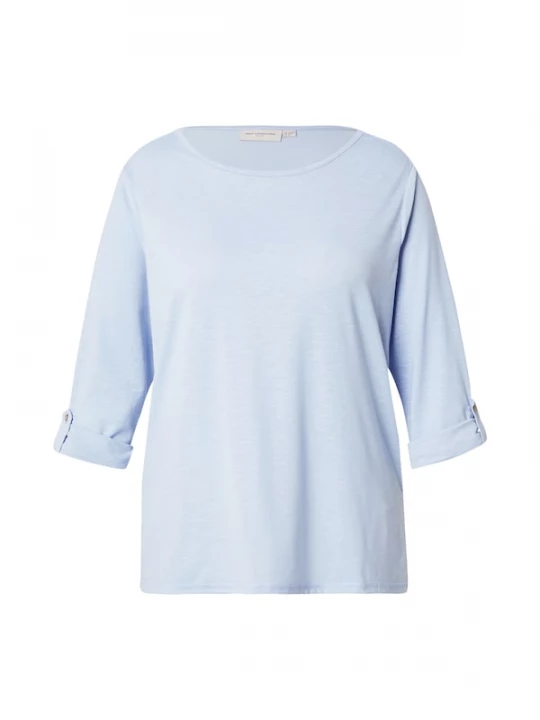 Foto van product ONLY Carmakoma Shirt 'CARSLUB' lichtblauw