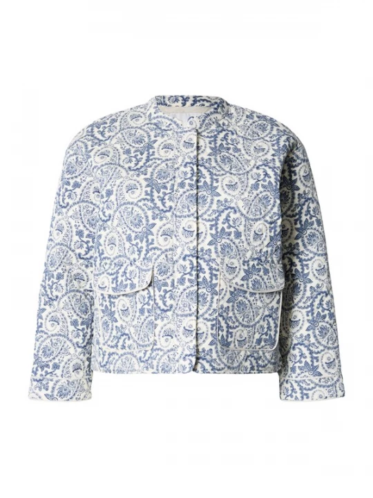 Foto van product ONLY Carmakoma Tussenjas 'CARHALLIE' blauw / wit