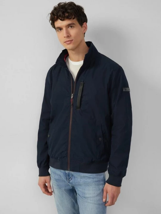 Foto van product Outdoorjack met opstaande kraag en contrasterende details s.Oliver blauw