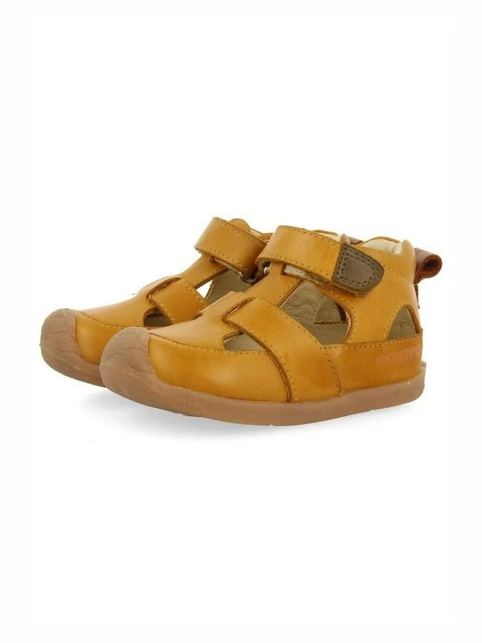 Foto van product Outdoorsandalen Gioseppo mosterdgeel