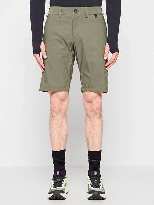 Foto van product Outdoorshorts Peak Performance olijfgroen