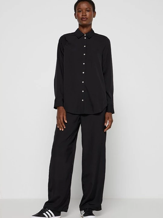 Foto van product Overhemdblouse Vero Moda zwart