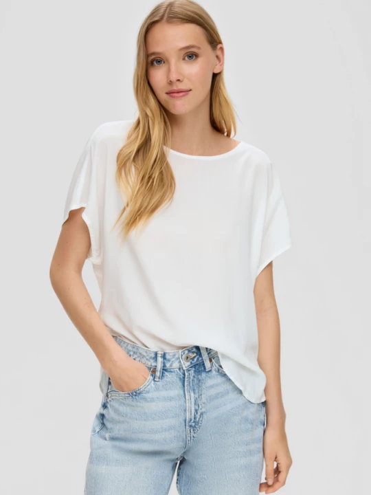 Foto van product Oversized blouse van viscose met een verlengd rugpand QS crème