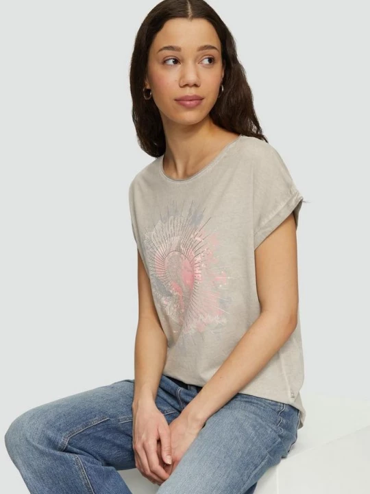 Foto van product Oversized top in een garment-washed look met een print op de voorkant QS grijs