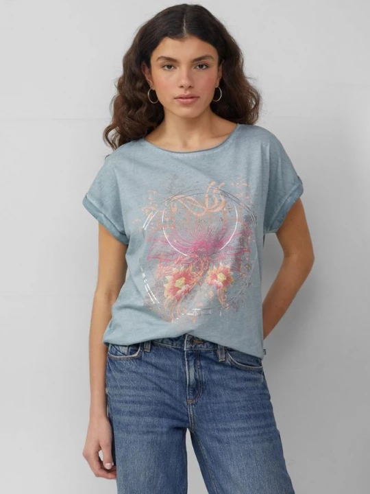 Foto van product Oversized top in een garment-washed look met een print op de voorkant QS groen