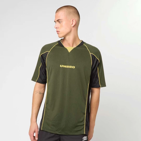 Foto van product Panelled Raglan Shirt Umbro groen