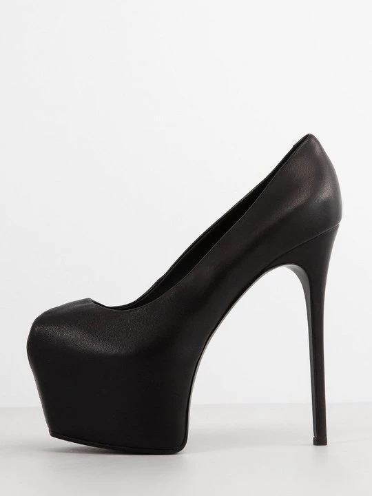 Foto van product Peeptoe hoge hakken Giuseppe Zanotti zwart