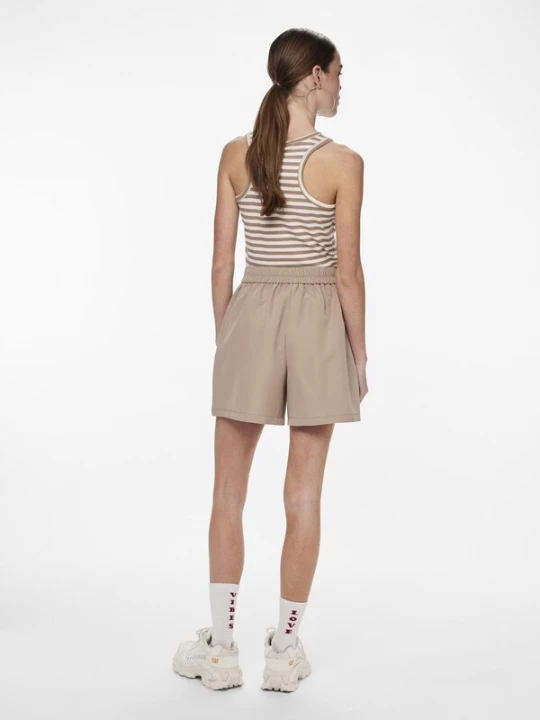 Foto van product PIECES Broek 'PCBozzy' donkerbeige