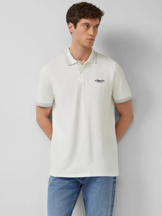Foto van product Piqué poloshirt met contrasterende details s.Oliver crème