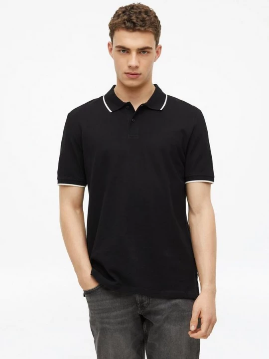 Foto van product Piqué poloshirt met contrasterende details s.Oliver zwart