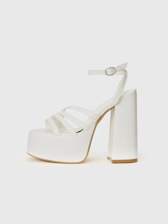 Foto van product Plateaupumps Koi Footwear wit