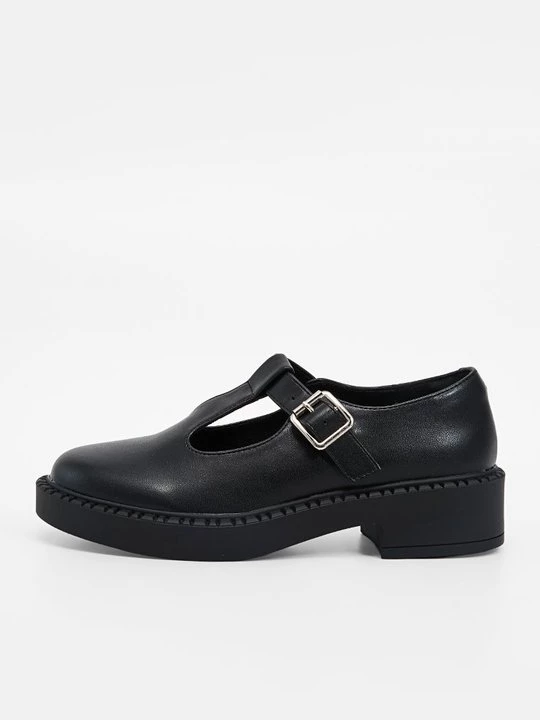 Foto van product Plateaupumps Koi Footwear zwart