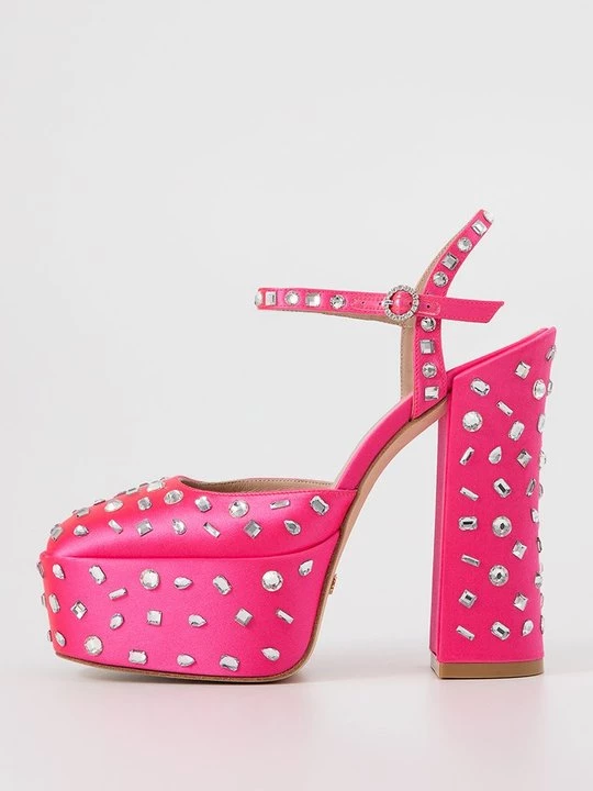 Foto van product Plateaupumps Stuart Weitzman wit