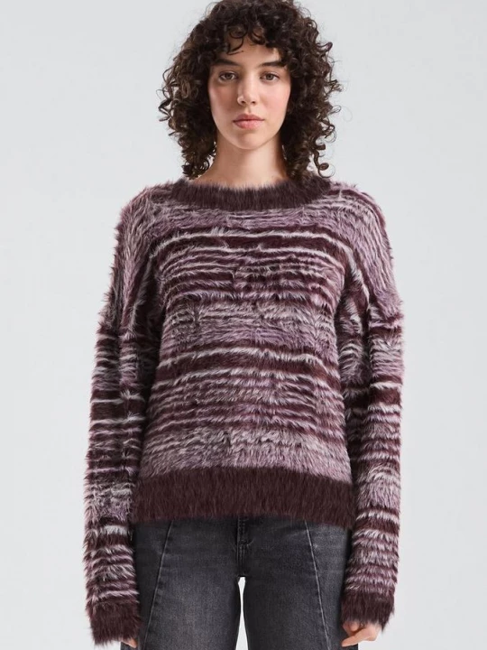 Foto van product Pluizige trui QS rood