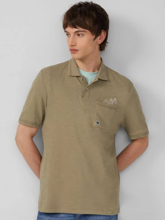 Foto van product Poloshirt met borstzak en borduursel van slubgaren s.Oliver olijfgroen