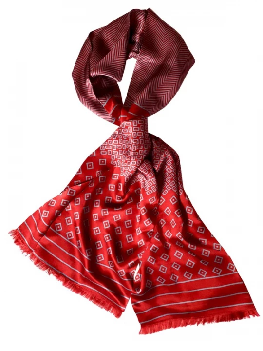 Foto van product Posh Gear Sjaal 'Seidenschal Satinata' donkerrood