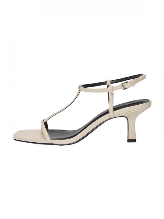 Foto van product Pull&Bear Sandalen met riem taupe