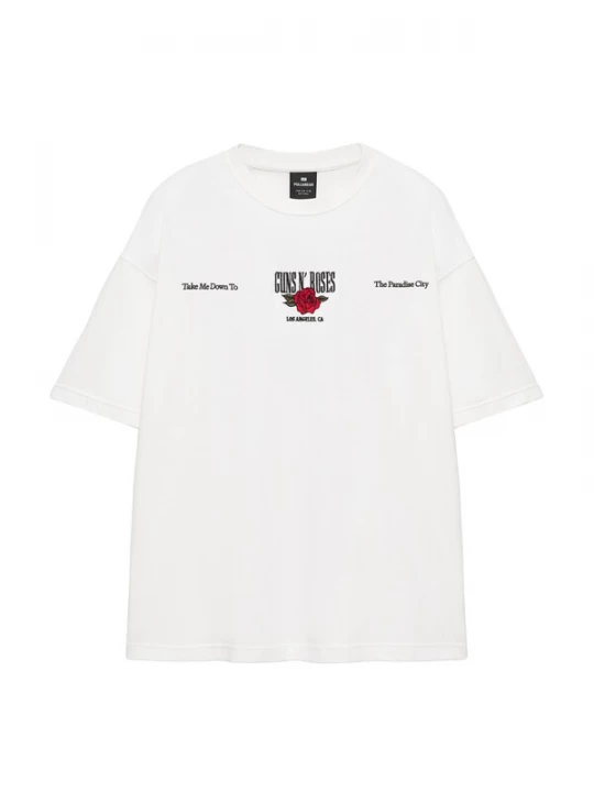 Foto van product Pull&Bear Shirt 'GUNS N' ROSES WORLD TOUR REL' kiwi / rood / zwart / offwhite