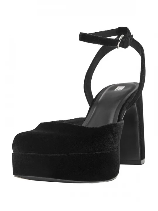 Foto van product Pull&Bear Slingpumps zwart