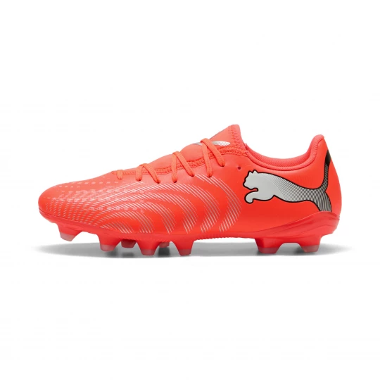 Foto van product PUMA FUTURE 9 PLAY FG / AG uniseks voetbalschoenen, Zwart / Rood / Wit