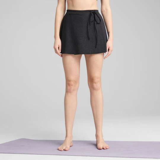 Foto van product PUMA MOVE CLOUDSPUN AOP wikkelrok voor Dames, Zwart