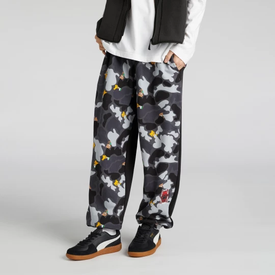 Foto van product PUMA NEKOSAN x HOOPS DYLAN Graphic uniseks joggingbroek voor Heren, Zwart
