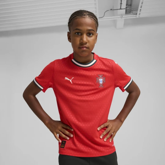 Foto van product PUMA Portugal 2025 thuisshirt, Rood / Bruin