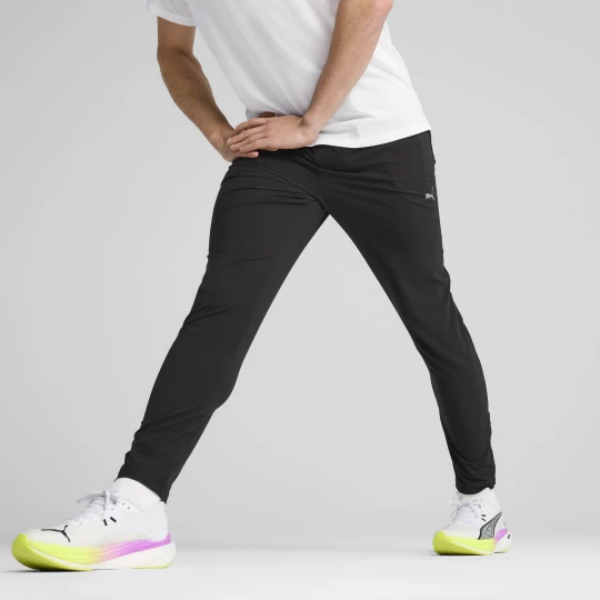 Foto van product PUMA RUN VELOCITY taps toelopende broek voor Heren, Zwart