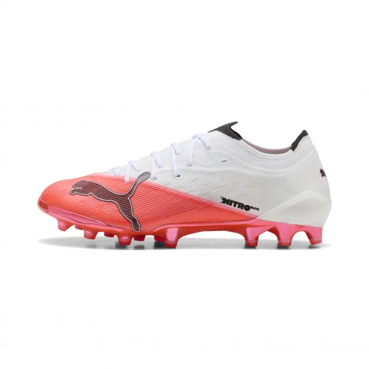 Foto van product PUMA ULTRA NITROâ¢ 7 ULTIMATE AG voetbalschoenen, Zwart / Rood / Wit