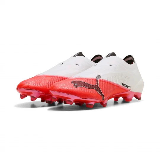 Foto van product PUMA ULTRA NITROâ¢ 7 ULTIMATE FG voetbalschoenen zonder veters, Zwart / Rood / Wit