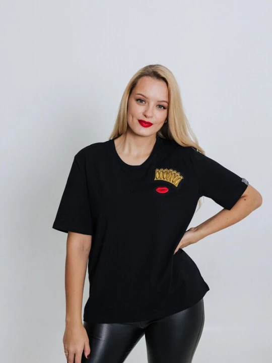 Foto van product RADADA Shirt 'CROWN AND RED LIPS' zwart