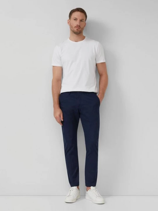 Foto van product Regular fit: chino's gemaakt van eersteklas stretchkatoen s.Oliver blauw