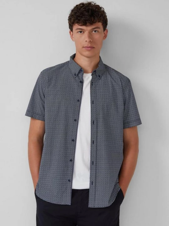 Foto van product Regular fit: gedessineerd katoenen overhemd met korte mouwen en button-down kraag s.Oliver