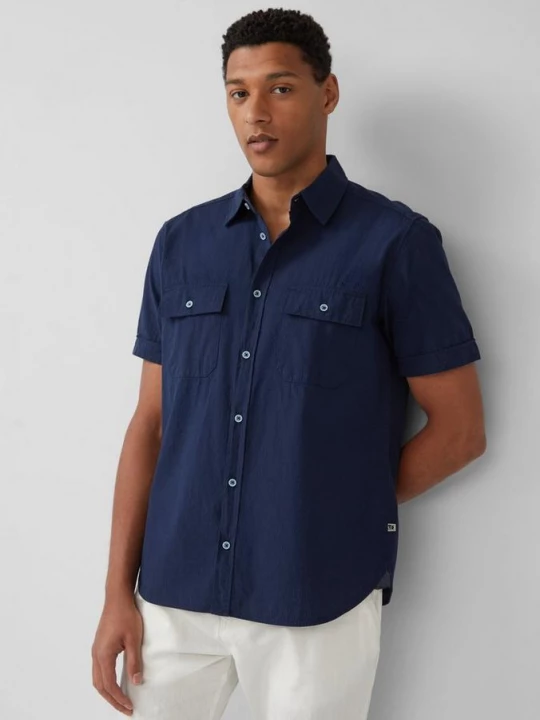 Foto van product Regular fit: shirt met korte mouwen, gestructureerde strepen en Kent-kraag s.Oliver blauw