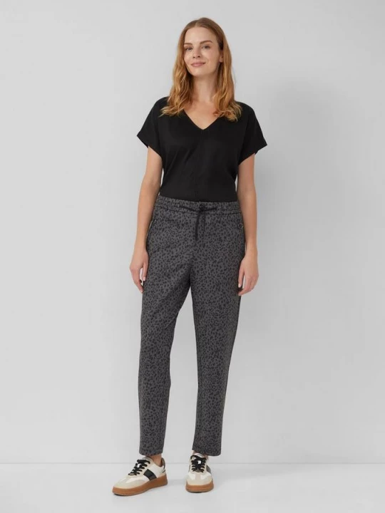 Foto van product Relaxed fit broek met ritszakken en all-over print s.Oliver zwart