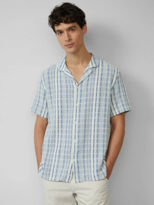 Foto van product Resort fit: overhemd met korte mouwen en jacquard strepen s.Oliver blauw