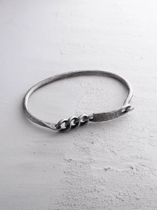 Foto van product REYTEL Armband 'AUSDAUER' zilver