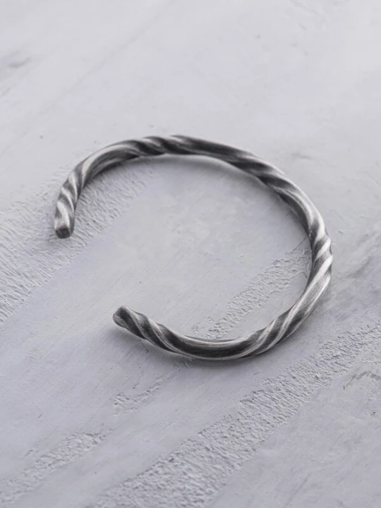 Foto van product REYTEL Armband 'TIME LOOP' zilver